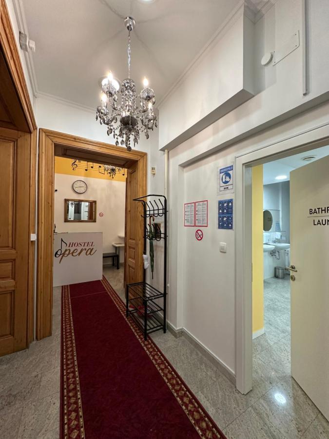 Hostel Opera Ljubljana Buitenkant foto