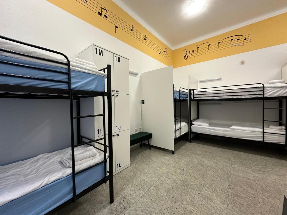 Hostel Opera Ljubljana Buitenkant foto